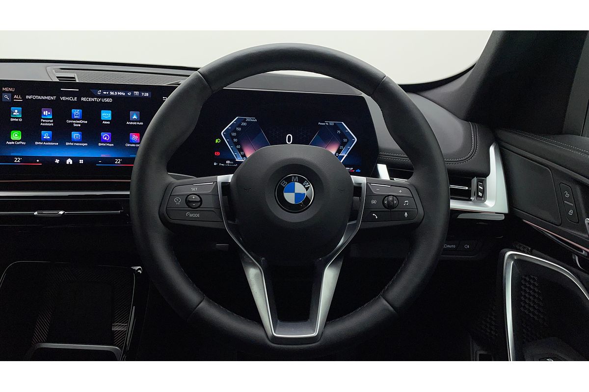 2024 BMW X1 sDrive18i U11