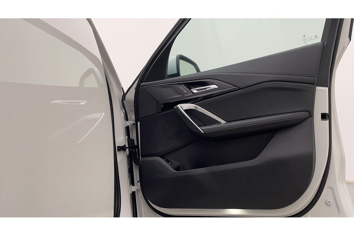 2024 BMW X1 sDrive18i U11
