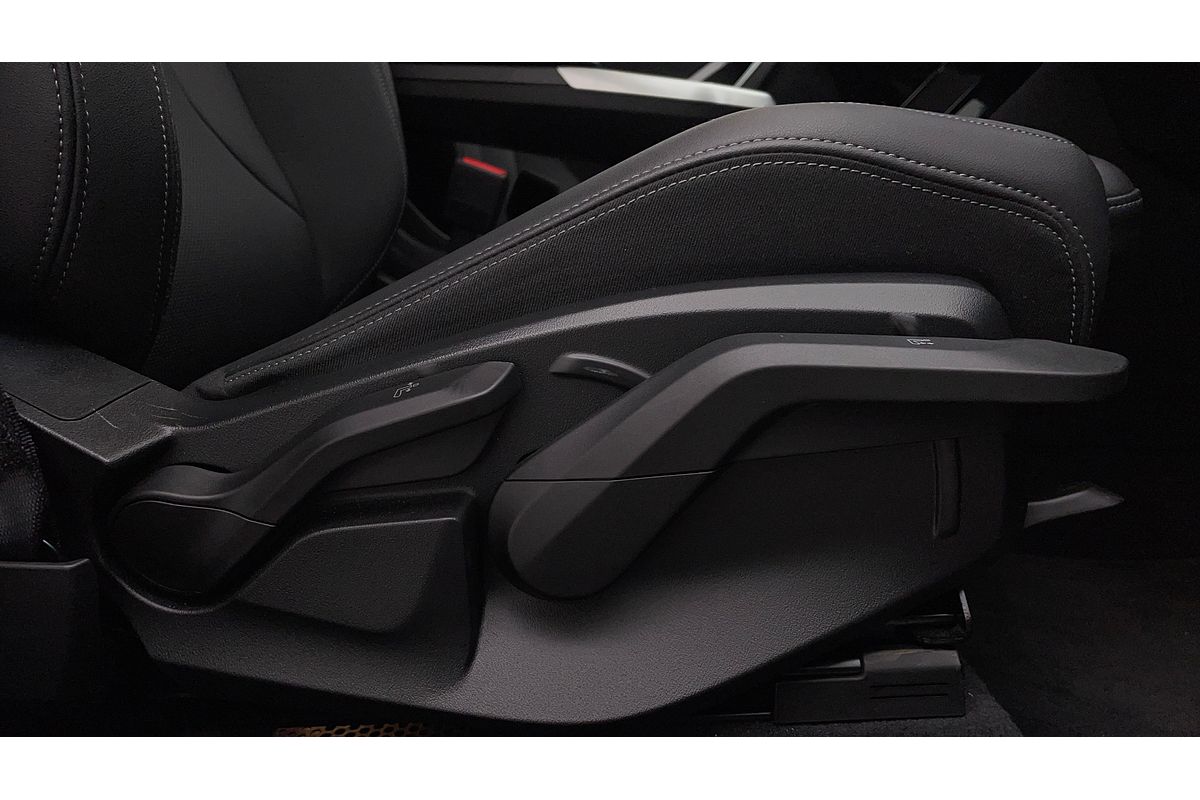 2024 BMW X1 sDrive18i U11