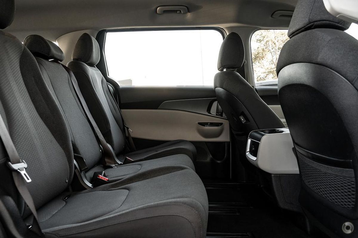 2023 Kia Carnival S KA4