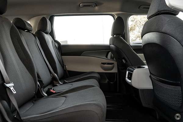 2023 Kia Carnival S KA4