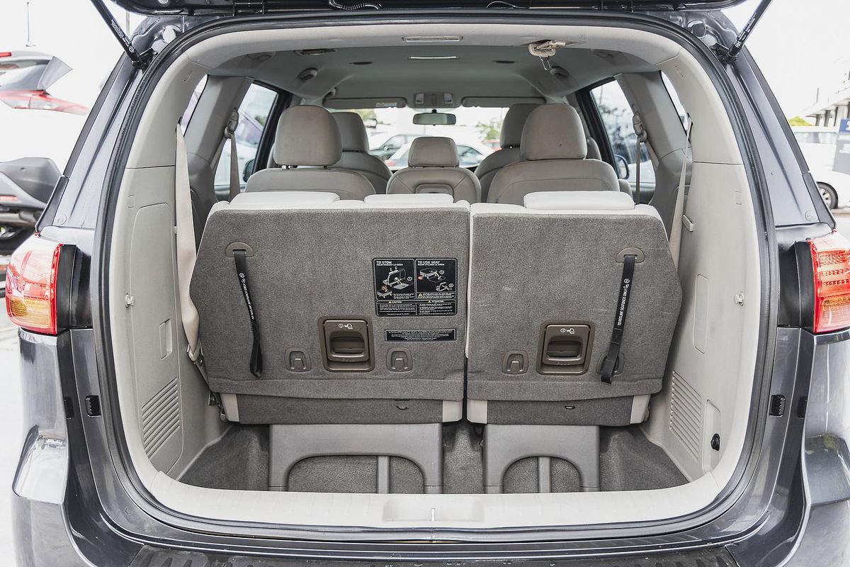 2016 Kia Carnival S YP