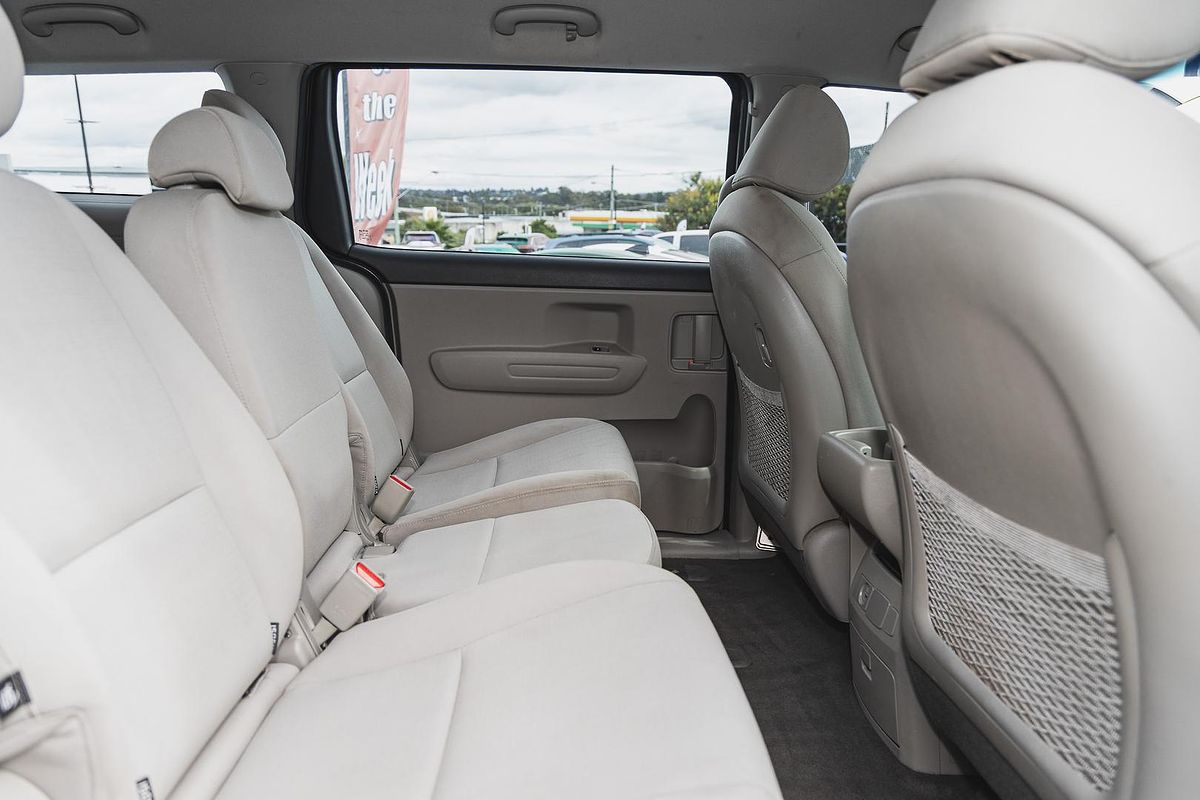 2016 Kia Carnival S YP