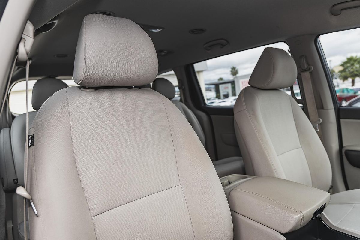 2016 Kia Carnival S YP