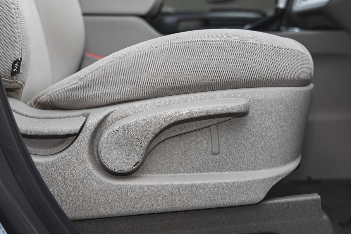 2016 Kia Carnival S YP