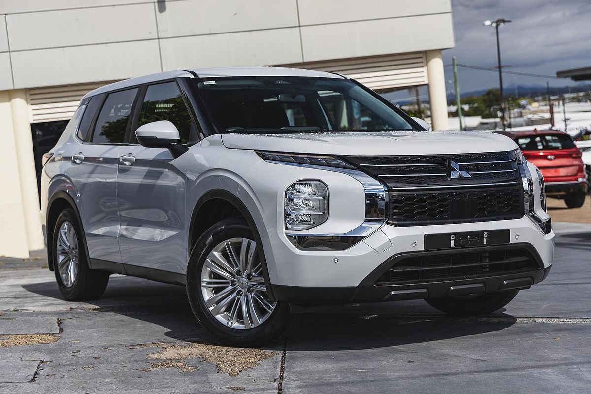 2021 Mitsubishi Outlander ES ZM