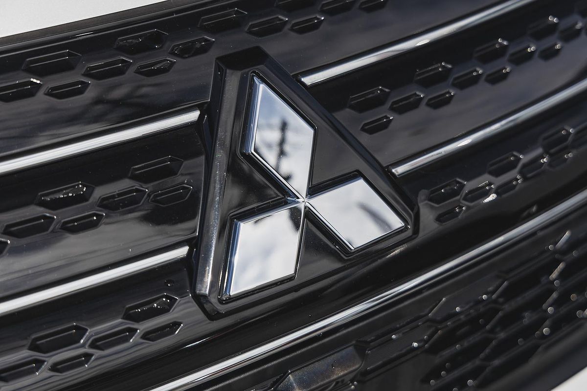 2021 Mitsubishi Outlander ES ZM