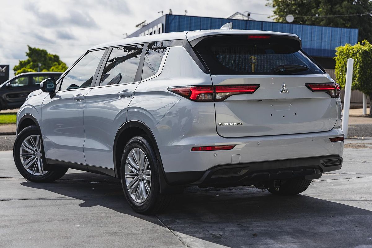 2021 Mitsubishi Outlander ES ZM