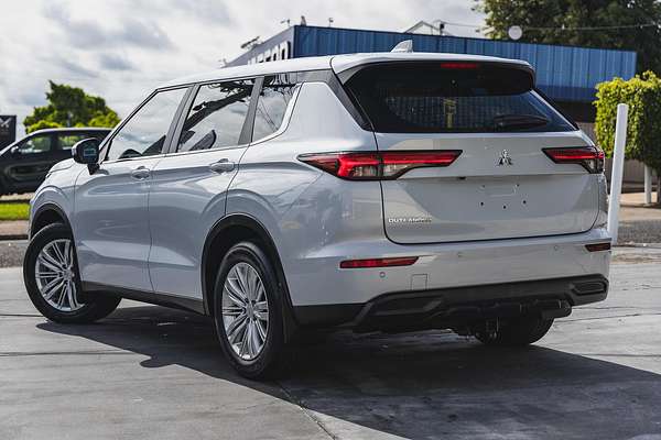 2021 Mitsubishi Outlander ES ZM