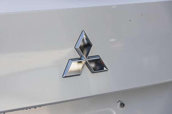 2021 Mitsubishi Outlander ES ZM