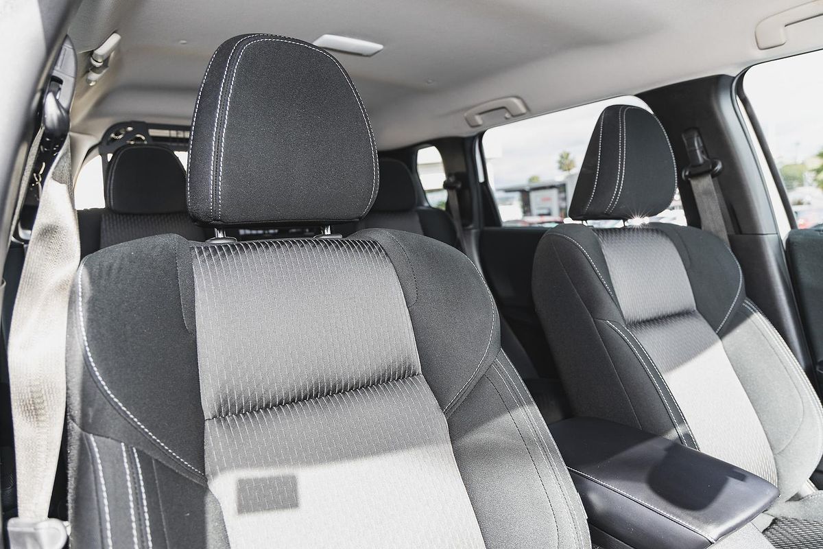 2021 Mitsubishi Outlander ES ZM
