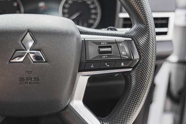 2021 Mitsubishi Outlander ES ZM