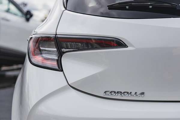 2020 Toyota Corolla Ascent Sport Hybrid ZWE211R