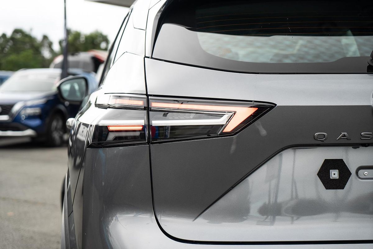 2025 Nissan QASHQAI ST-L J12
