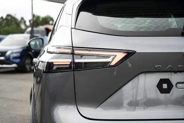 2025 Nissan QASHQAI ST-L J12