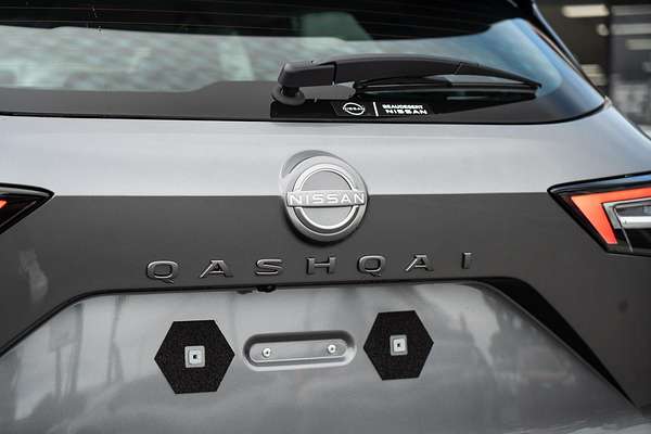 2025 Nissan QASHQAI ST-L J12