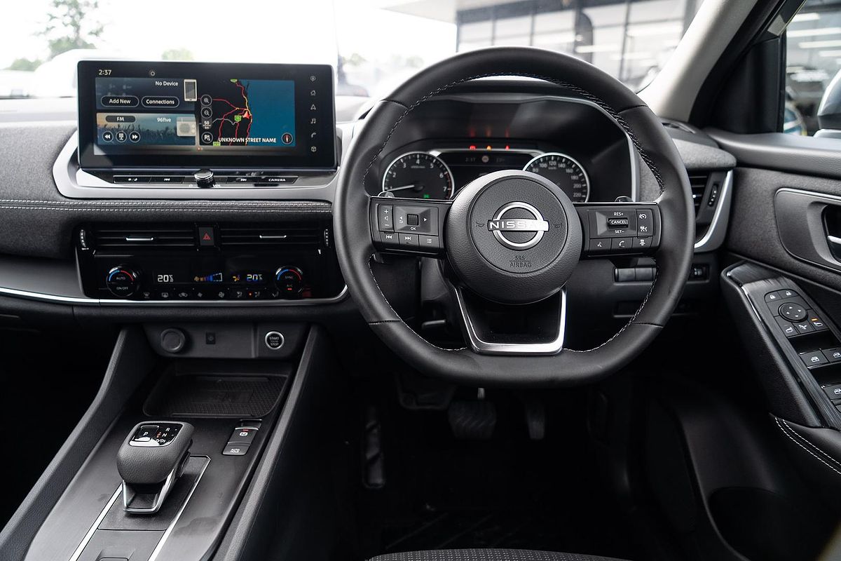 2025 Nissan QASHQAI ST-L J12