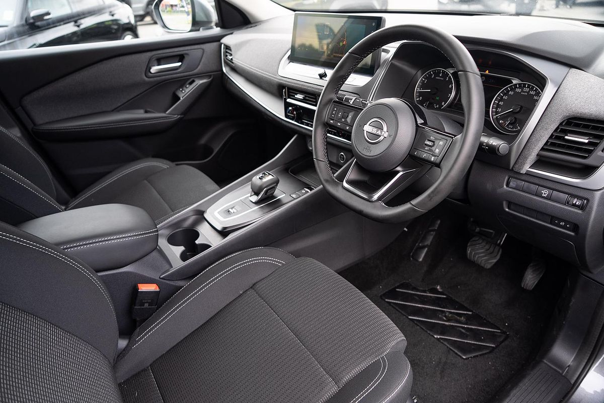 2025 Nissan QASHQAI ST-L J12