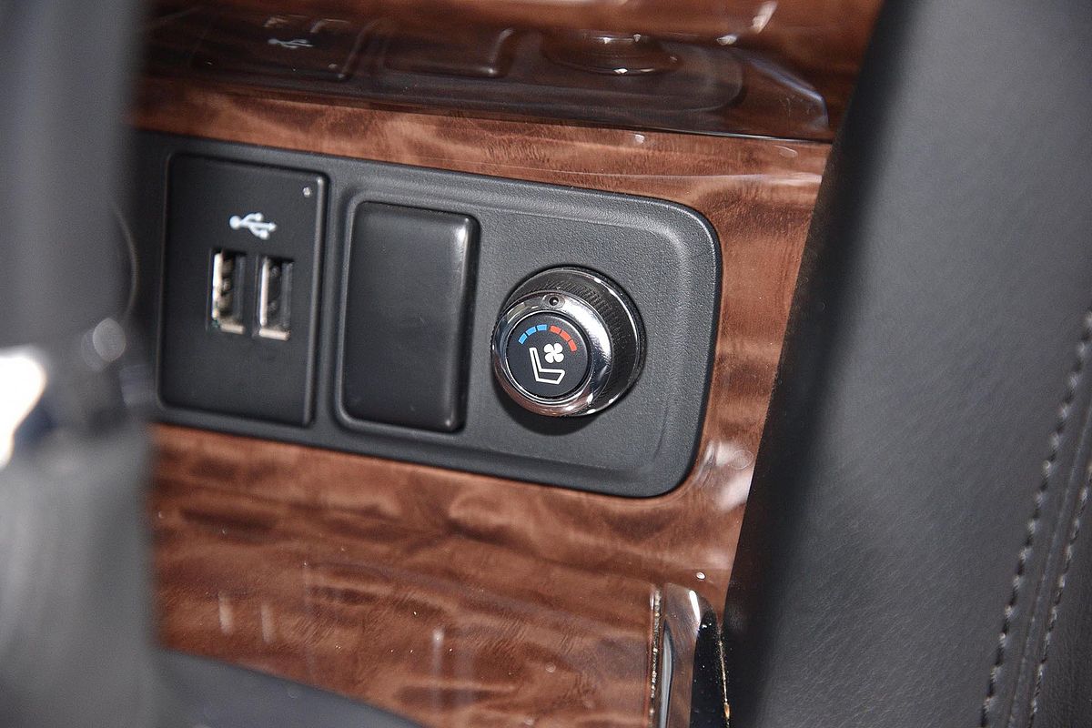 2022 Nissan Patrol Ti-L Y62