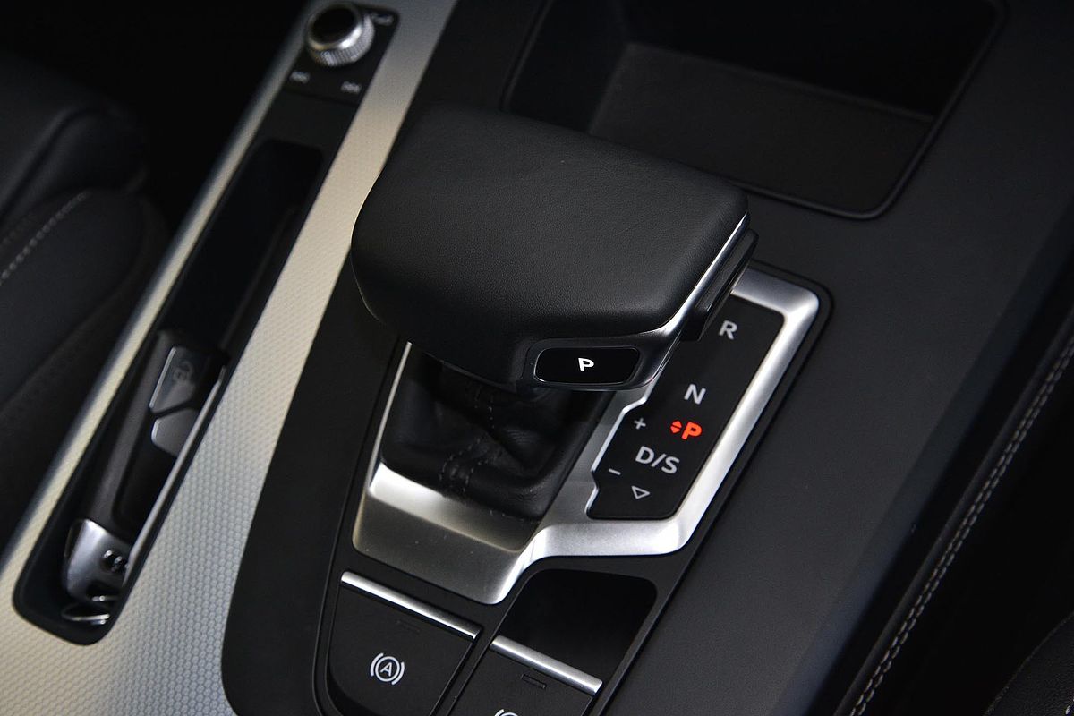 2021 Audi Q5 40 TDI Launch Edition FY