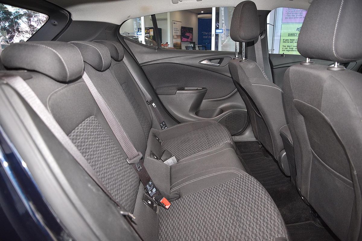 2019 Holden Astra R BK
