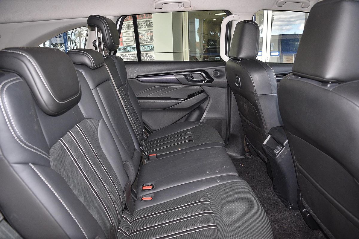2023 Isuzu MU-X LS-T