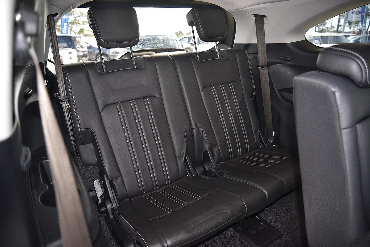 2023 Isuzu MU-X LS-T