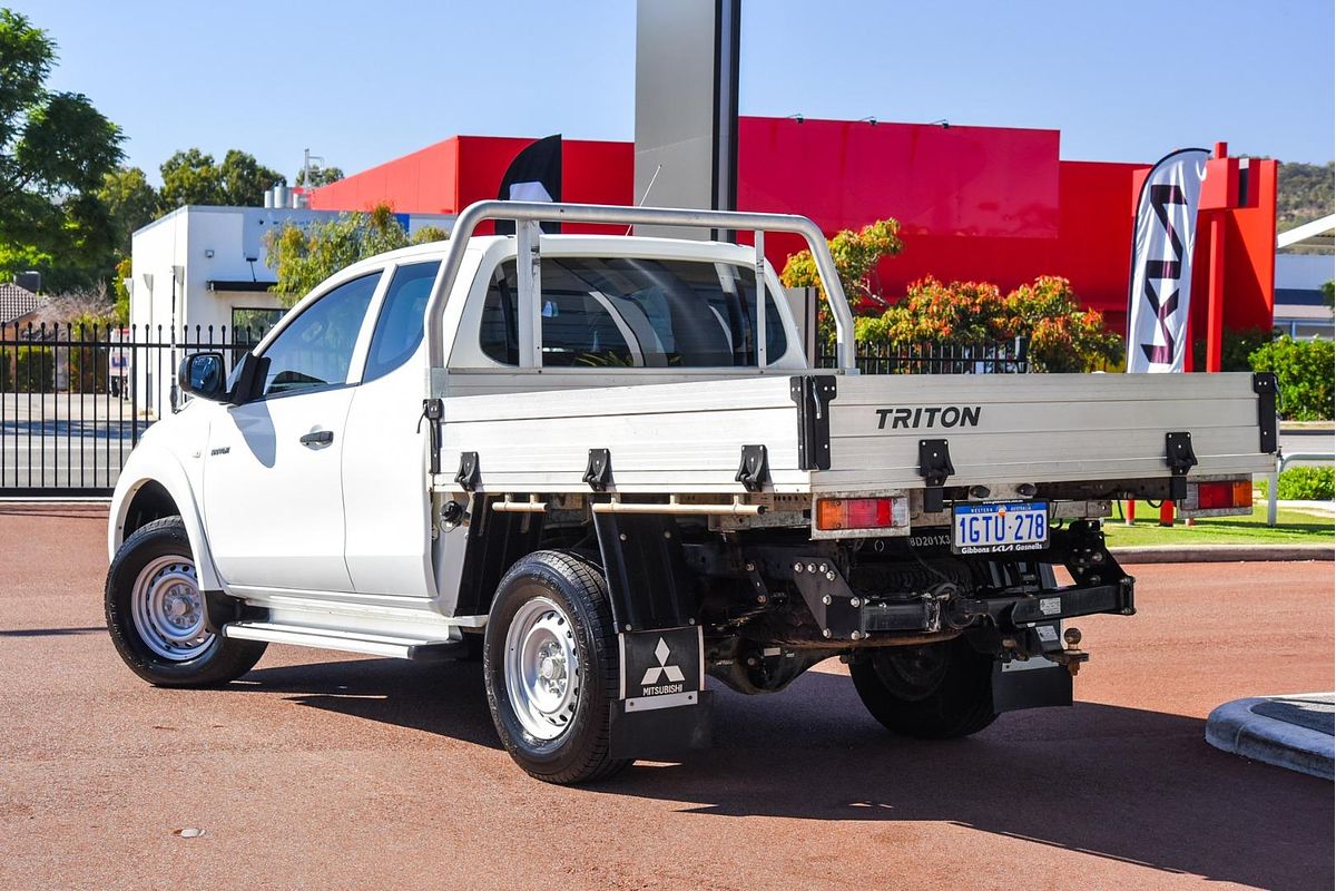 2015 Mitsubishi Triton GLX MQ 4X4