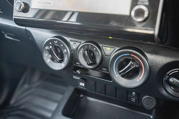 2023 Toyota Hilux SR GUN126R 4X4