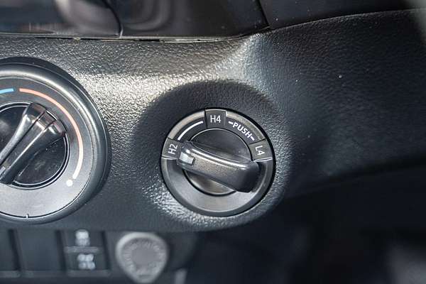 2023 Toyota Hilux SR GUN126R 4X4