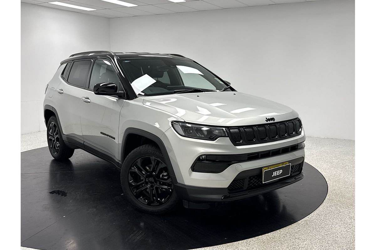 2023 Jeep Compass Night Eagle M6