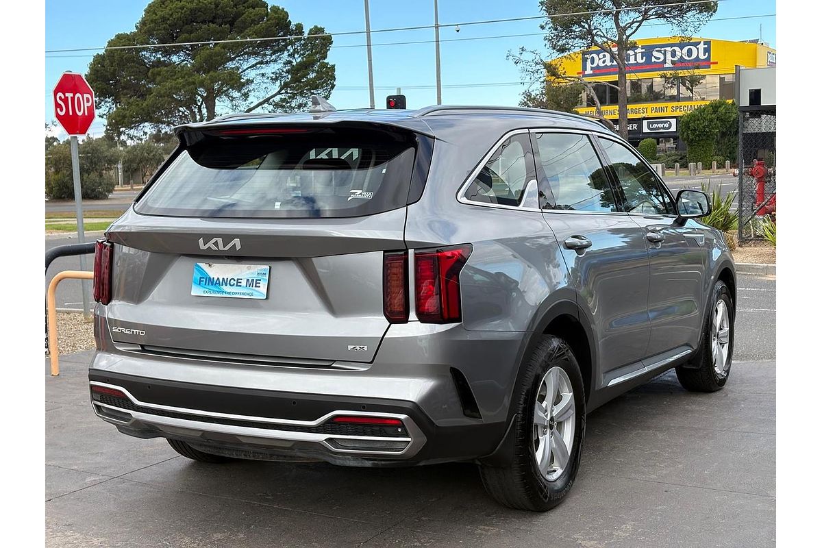 2023 Kia Sorento S MQ4