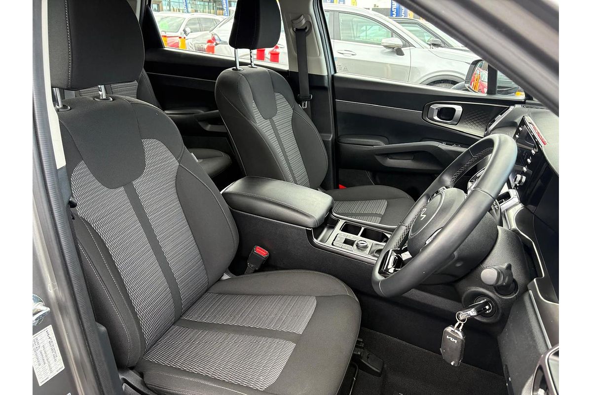 2023 Kia Sorento S MQ4