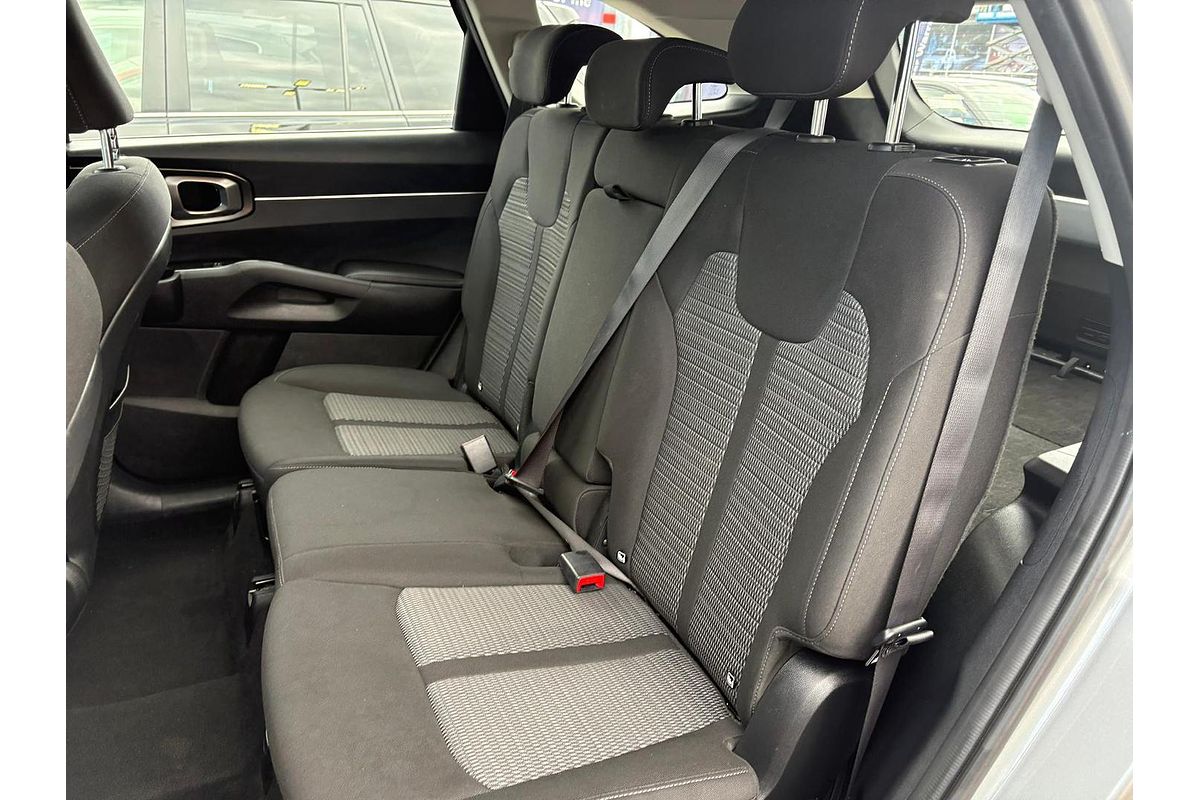2023 Kia Sorento S MQ4