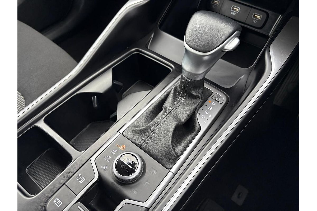 2023 Kia Sorento S MQ4