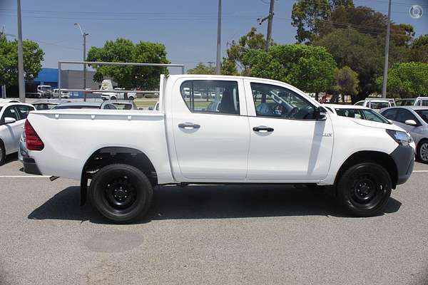 2016 Toyota Hilux Workmate GUN125R 4X4