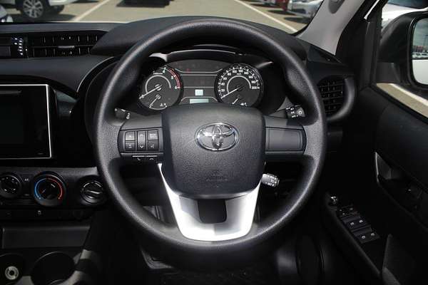 2016 Toyota Hilux Workmate GUN125R 4X4