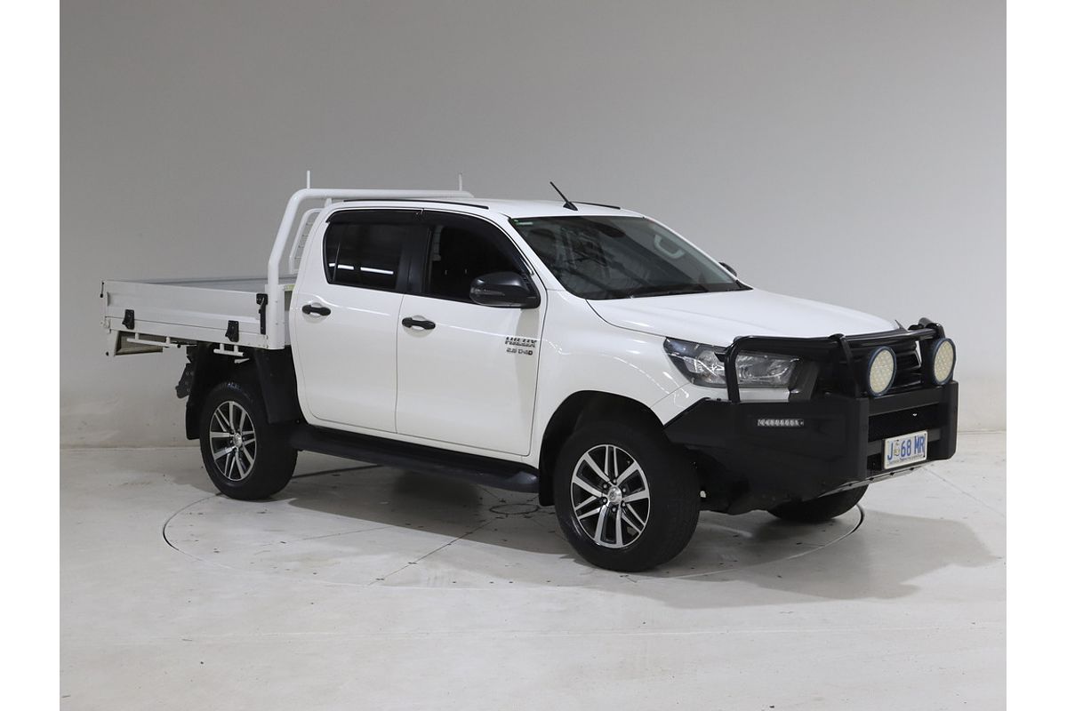 Hilux 4x4 SR 2.8L T Diesel Manual Double Cab 