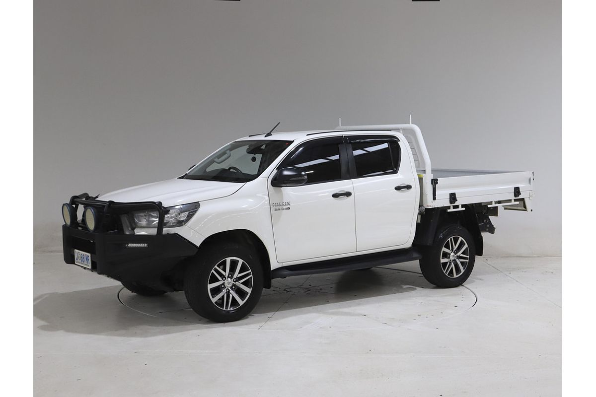 Hilux 4x4 SR 2.8L T Diesel Manual Double Cab 