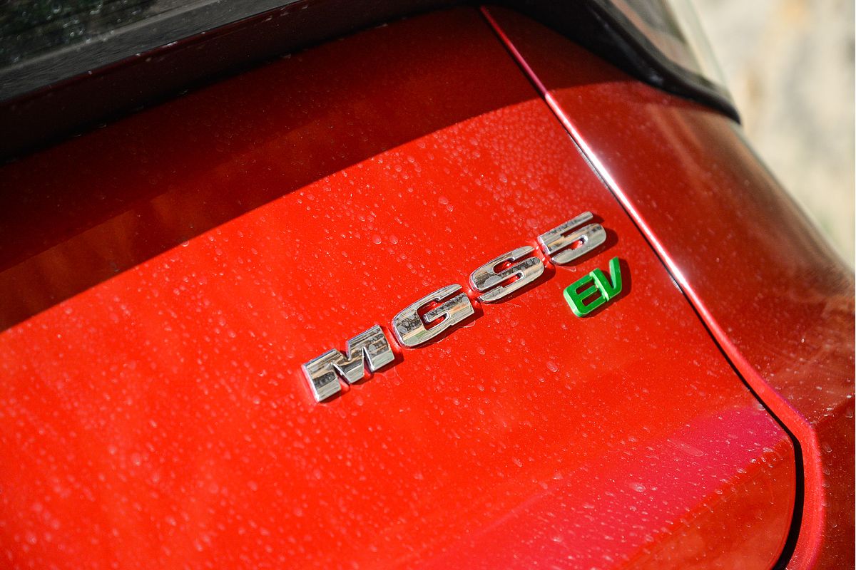 2025 MG MGS5 EV Essence 62 ZS3EM