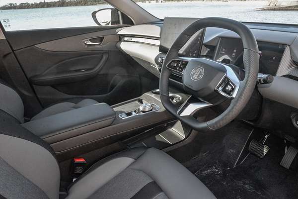 2025 MG MGS5 EV Essence 62 ZS3EM