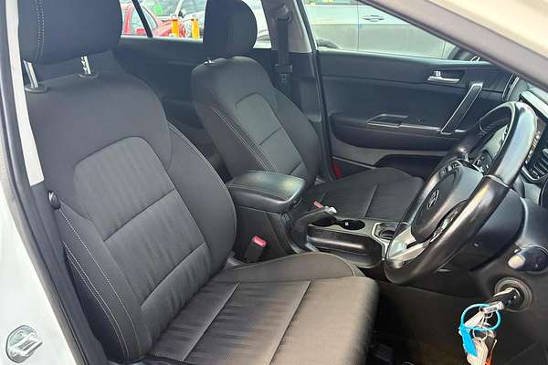 2020 Kia Sportage S QL