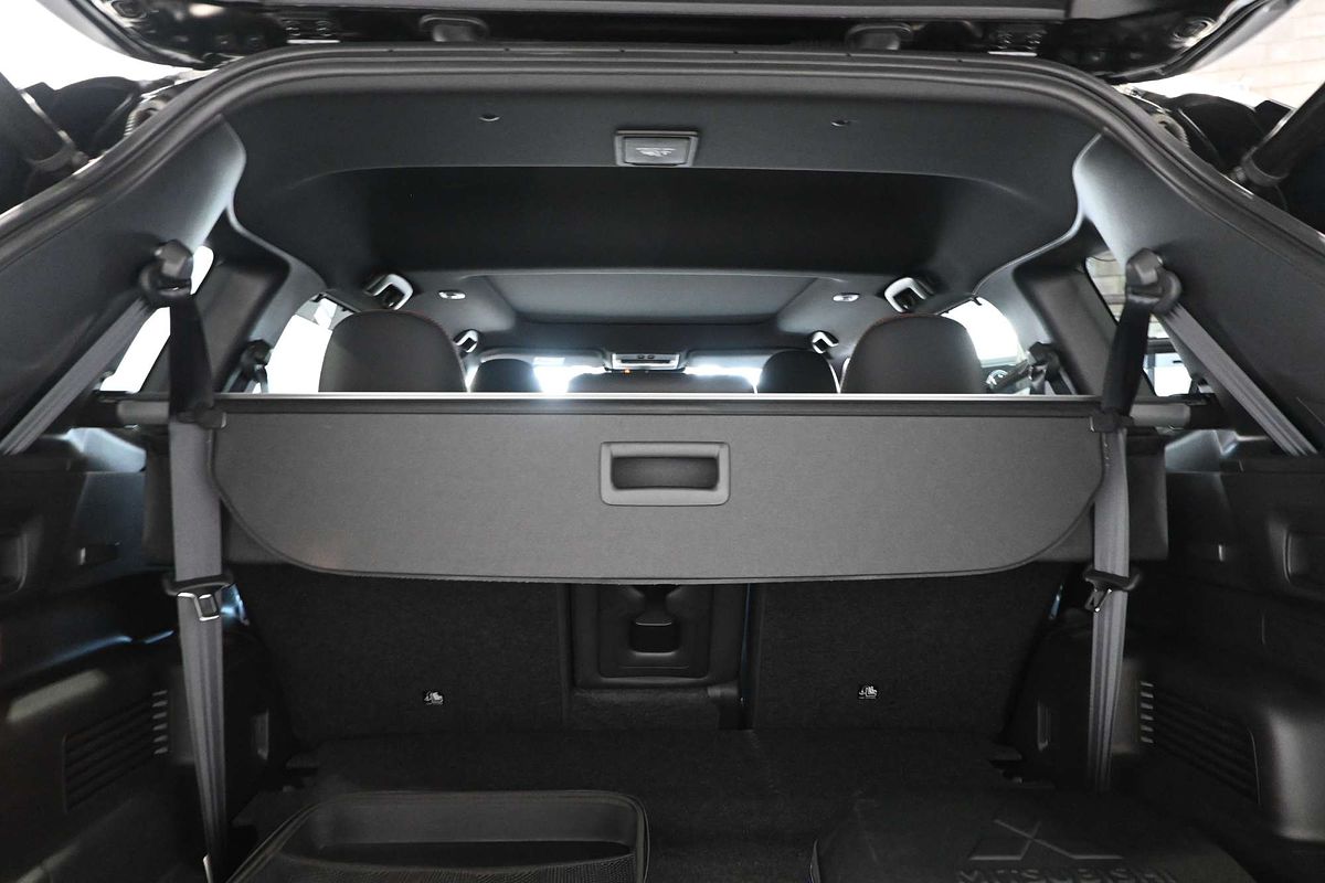 2025 Mitsubishi Outlander PHEV Exceed Tourer ZM