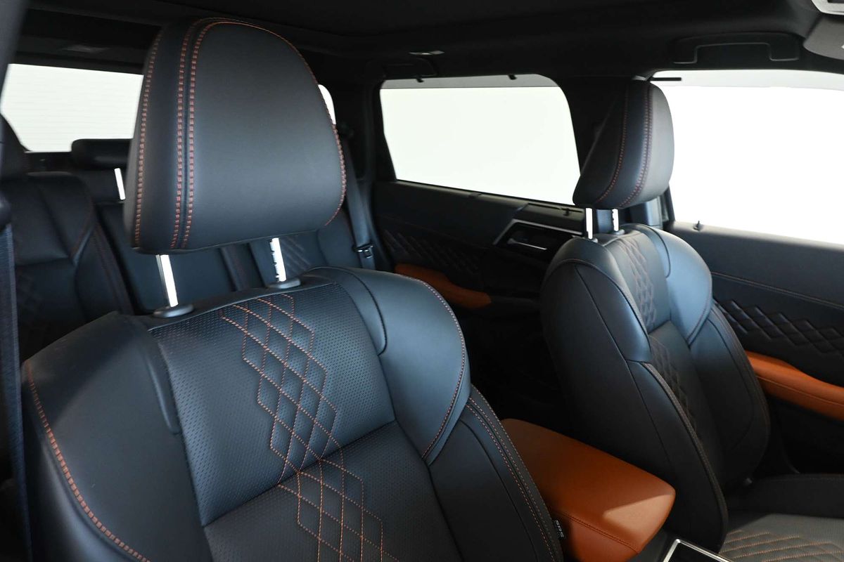 2025 Mitsubishi Outlander PHEV Exceed Tourer ZM