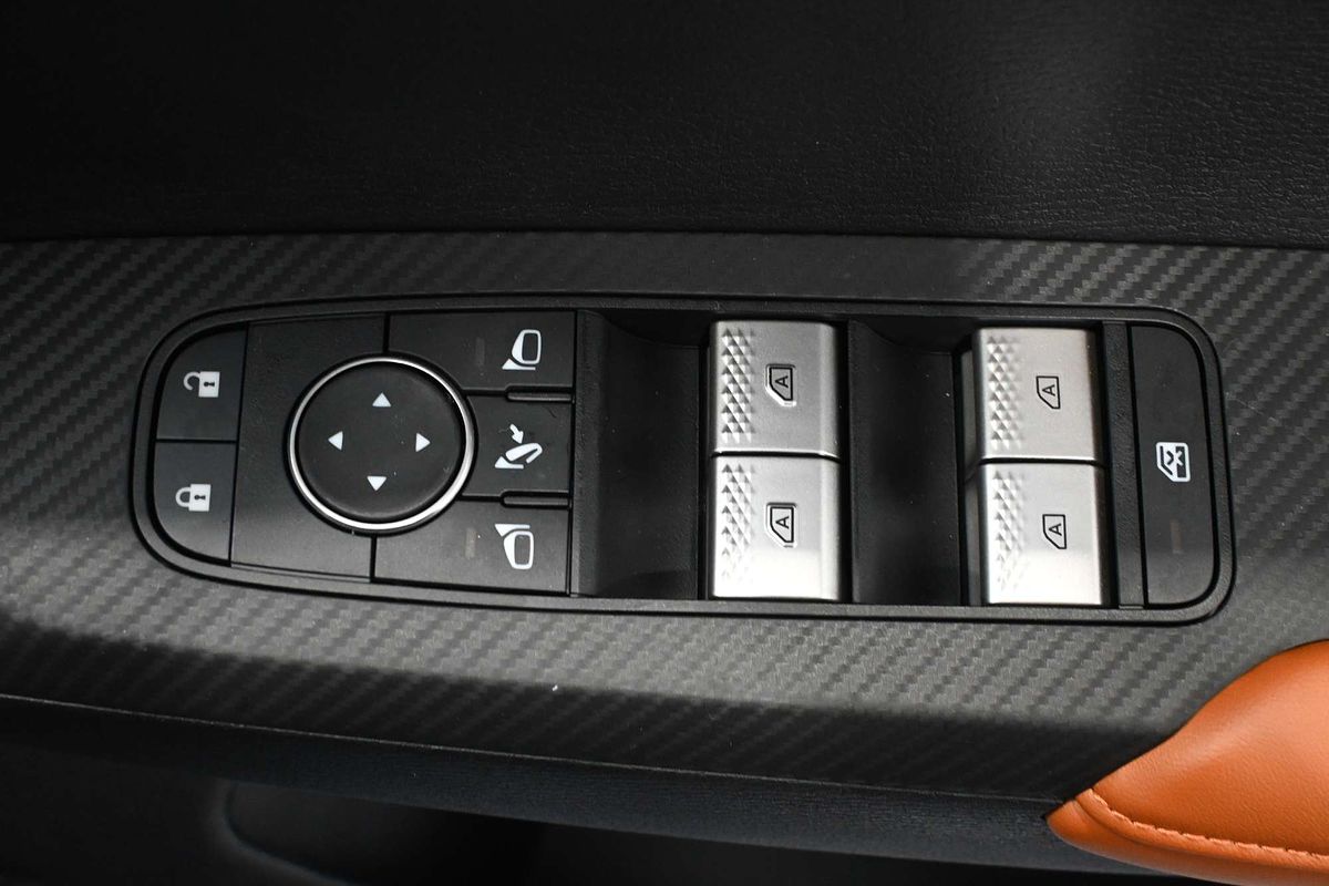 2025 Mitsubishi Outlander PHEV Exceed Tourer ZM