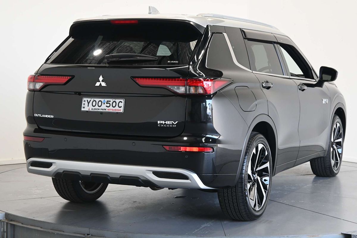 2025 Mitsubishi Outlander PHEV Exceed Tourer ZM