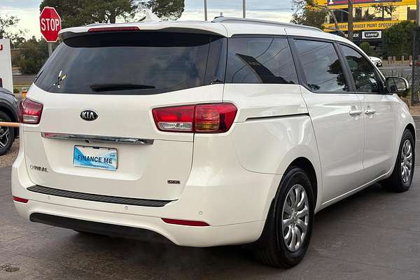 2017 Kia Carnival S YP