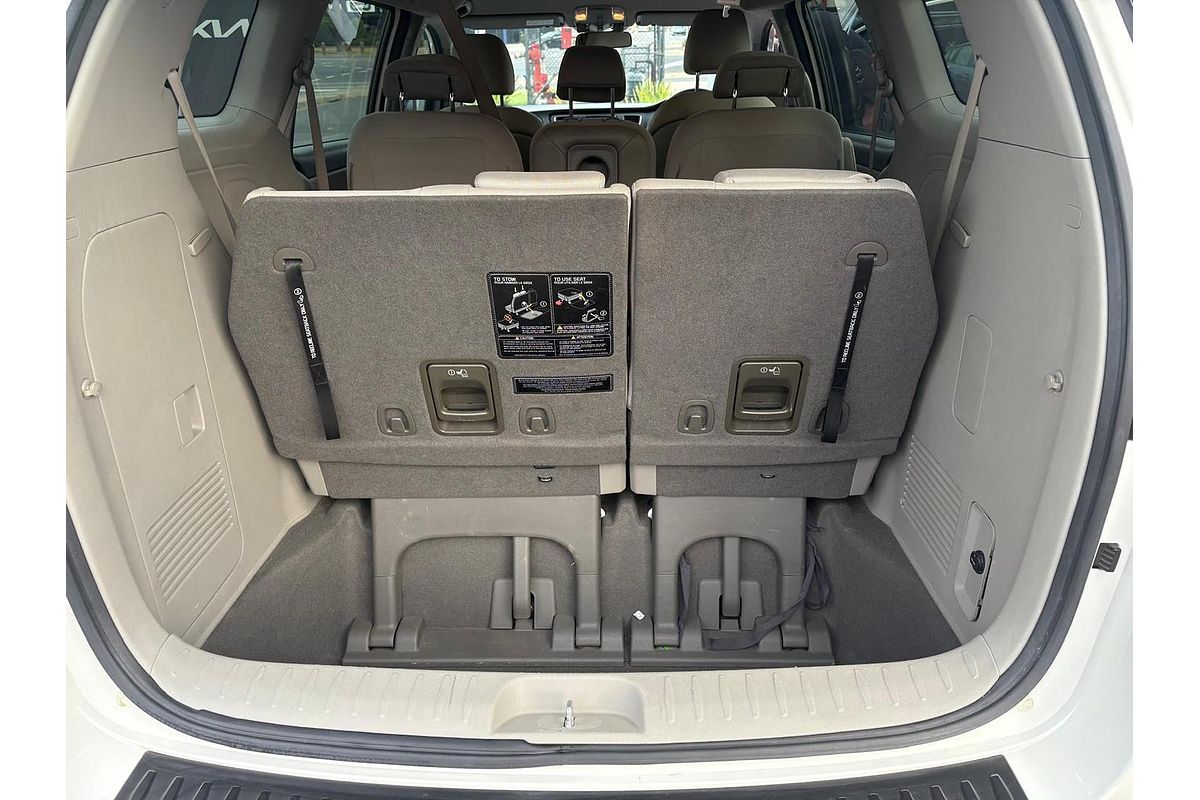 2017 Kia Carnival S YP