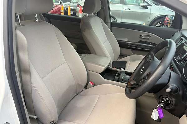 2017 Kia Carnival S YP