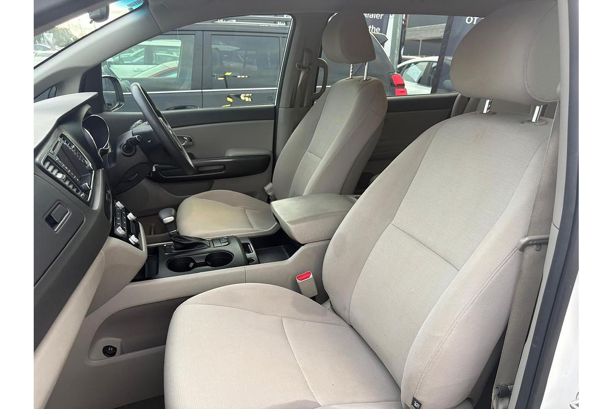 2017 Kia Carnival S YP